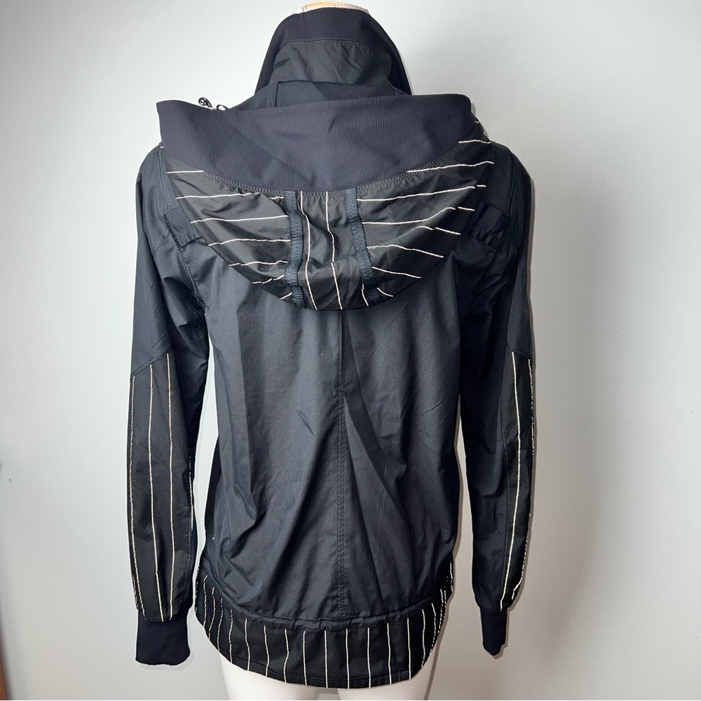 Lululemon Athletica Black Hustle Run Jacket | Removable Hood | Women’s Size 8 - Picture 6 of 15